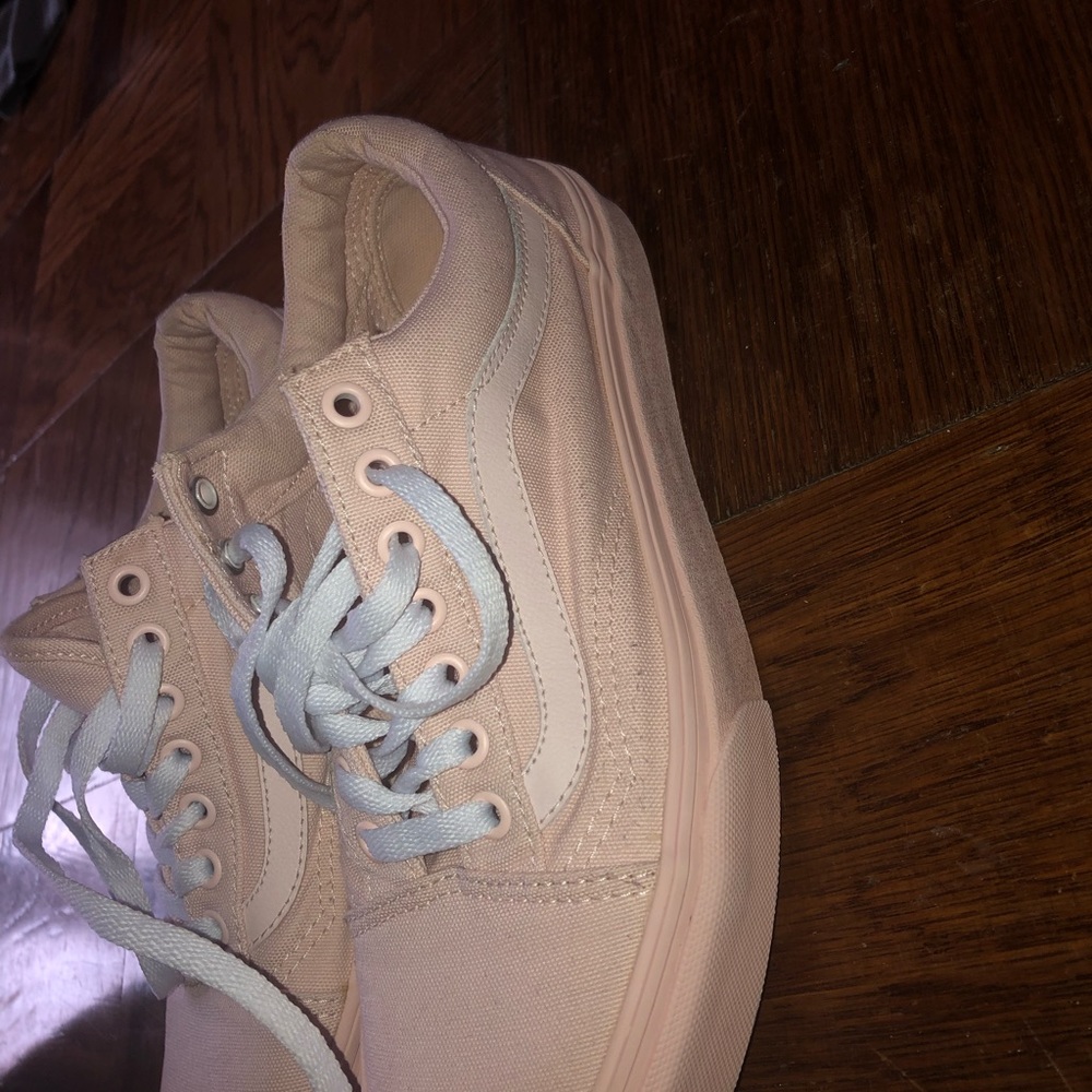 Pale, all pink vans - Picture 5 of 6